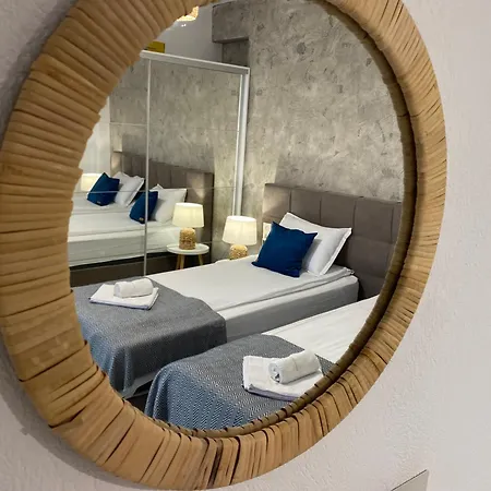 Nyaraló Momo's House