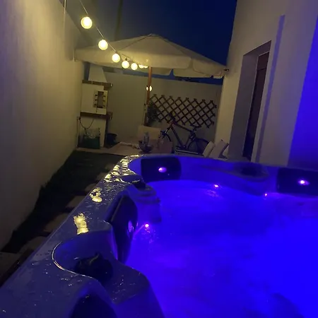 Momo's House * Nikiti (Sithonia)