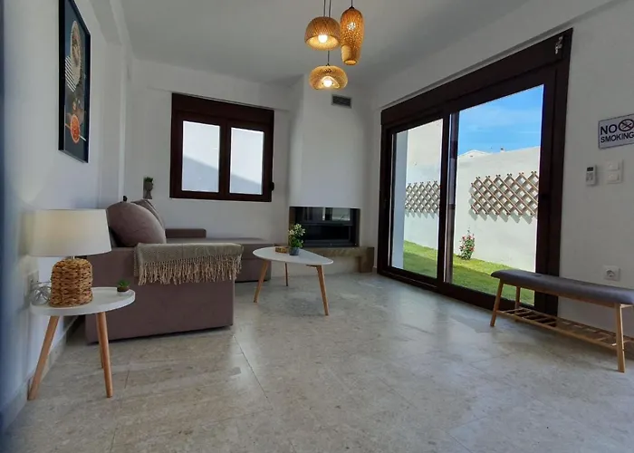 Momo's House Νικήτη