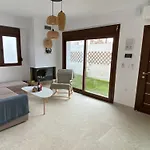 Momo's House بيت للعطل