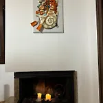 Momo's House نيكيتي