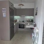 Momo's House نيكيتي
