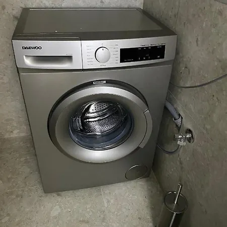Momo's House
